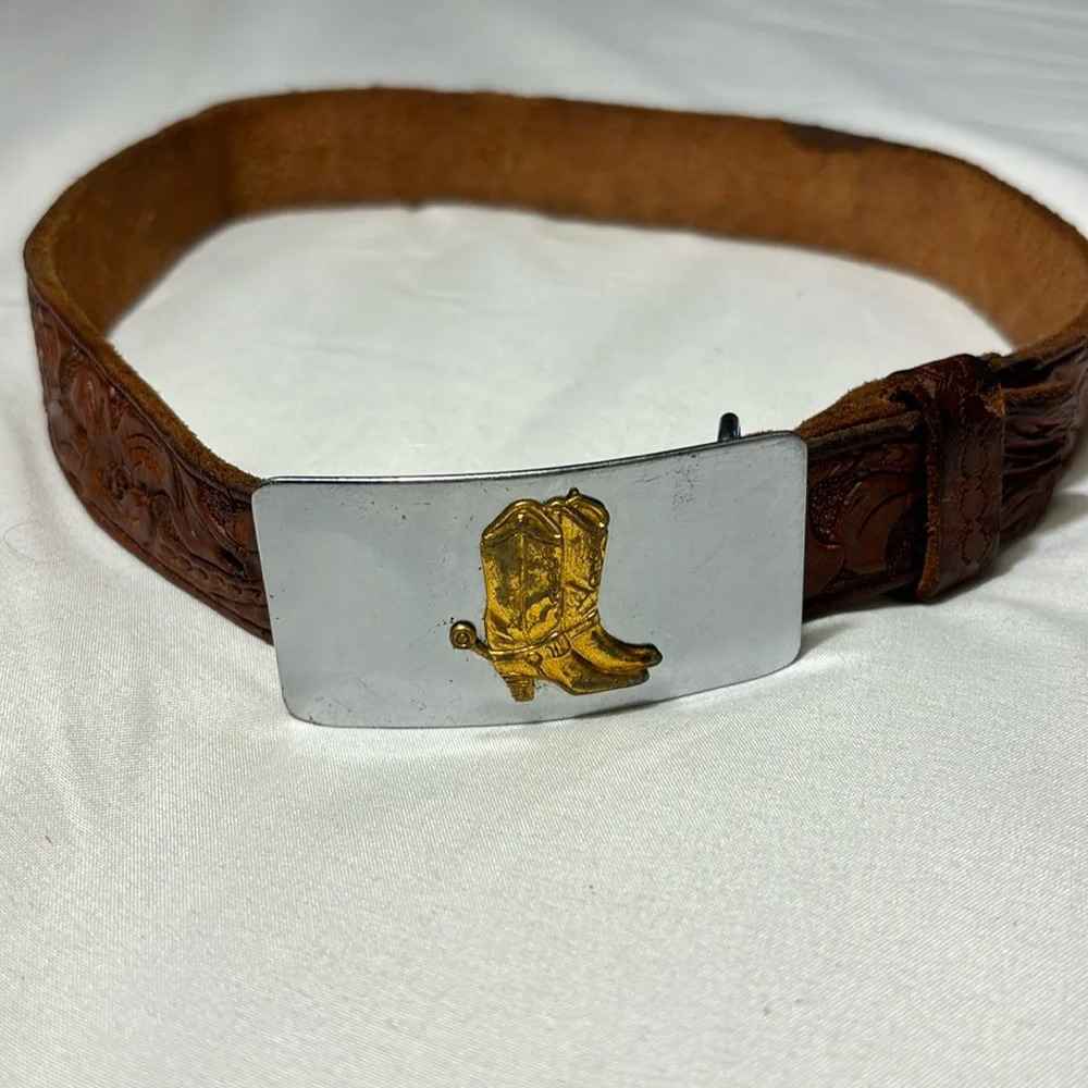 Vintage COWBOY BOOTS Belt Buckle and Leather Belt